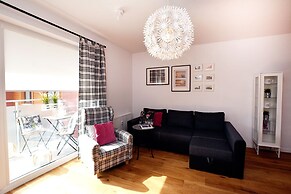 Golden Sun Apartments- Polanki