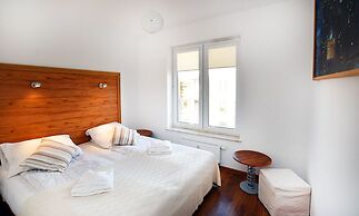 Golden Sun Apartments- Polanki