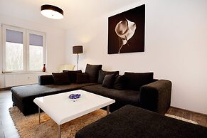 Golden Sun Apartments- Polanki