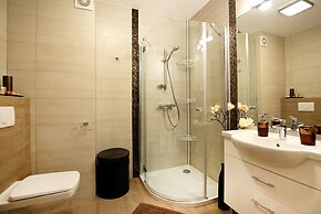 Golden Sun Apartments- Polanki