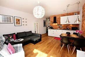 Golden Sun Apartments- Polanki