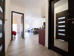 Golden Sun Apartments- Polanki