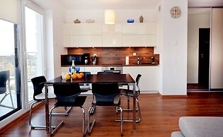 Golden Sun Apartments- Polanki