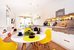 Golden Sun Apartments- Polanki