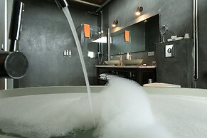 360 Hotel & Thermal Baths