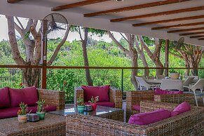 Olbios Marina Resort