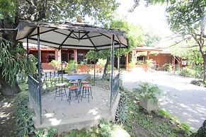 RedDoorz Plus near Alun Alun Selatan 2