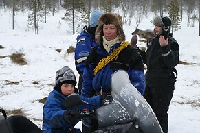 Hotelli Korpikartano