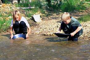 Hotelli Korpikartano