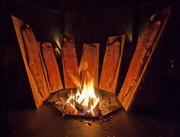 Hotelli Korpikartano