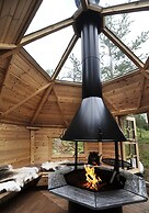 Hotelli Korpikartano