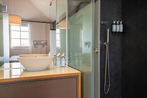 Santa Catarina FLH Suites