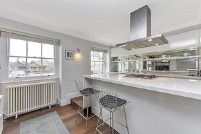 Woodbridge House Apartment