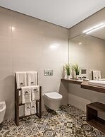 296 Heritage Apartments