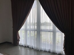 Villa by the Edge