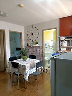 Sorrento 2BR Apartment