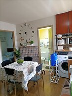 Sorrento 2BR Apartment