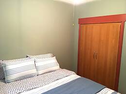 TO Stays - Waterfront Lake House Retreat