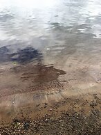 TO Stays - Waterfront Lake House Retreat