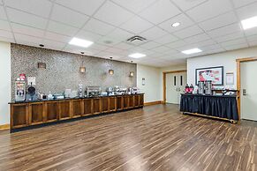 Best Western Plus Dutch Haus Inn and Suites