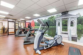 Best Western Plus Dutch Haus Inn and Suites