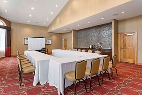 Best Western Plus Dutch Haus Inn and Suites