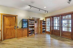 Best Western Plus Dutch Haus Inn and Suites