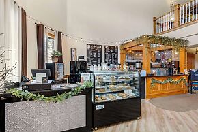 Best Western Plus Dutch Haus Inn and Suites