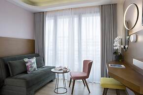 Wyndham Athens Residence