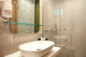 Zeus Essence Wyndham Athens Residence