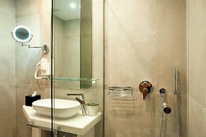 Zeus Essence Wyndham Athens Residence