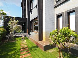 Sakura Bed and Breakfast