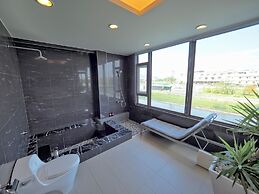 Sakura Bed and Breakfast