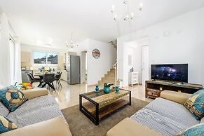 Green Bay Villa No13