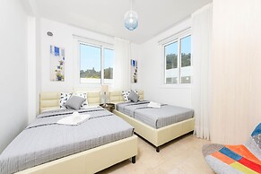 Green Bay Villa No13