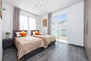 Green Bay Villa No 15