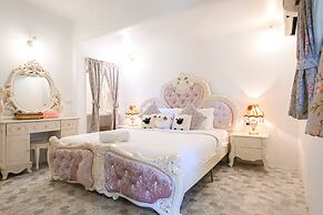 Swiss Valley Hip Resort