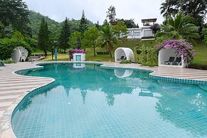 Swiss Valley Hip Resort