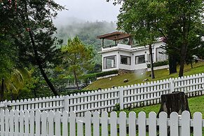 Swiss Valley Hip Resort