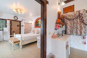 Swiss Valley Hip Resort