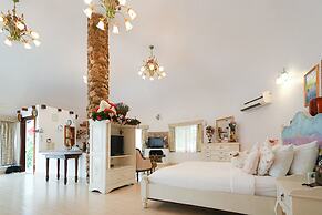 Swiss Valley Hip Resort