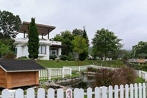 Swiss Valley Hip Resort