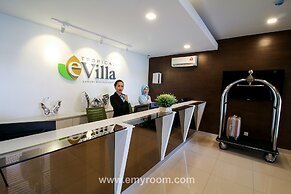 Tropical Villa Service Suite