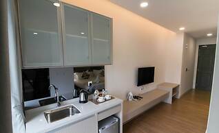 Tropical Villa Service Suite