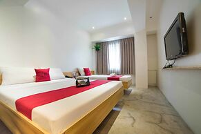 RedDoorz Plus @ Boni Avenue Mandaluyong