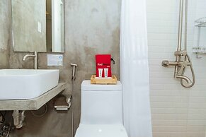 RedDoorz Plus @ Boni Avenue Mandaluyong