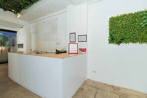 RedDoorz Plus @ Boni Avenue Mandaluyong