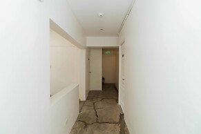 RedDoorz Plus @ Boni Avenue Mandaluyong