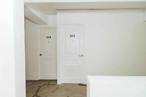 RedDoorz Plus @ Boni Avenue Mandaluyong