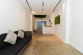 RedDoorz Plus @ Boni Avenue Mandaluyong